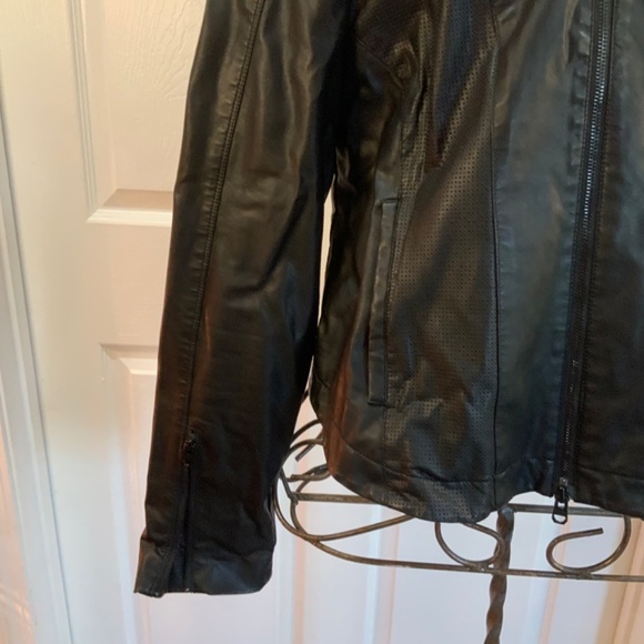 CALVIN KLEIN JEANS BLACK FAUX LEATHER JACKET SIZE XL - Picture 3 of 7
